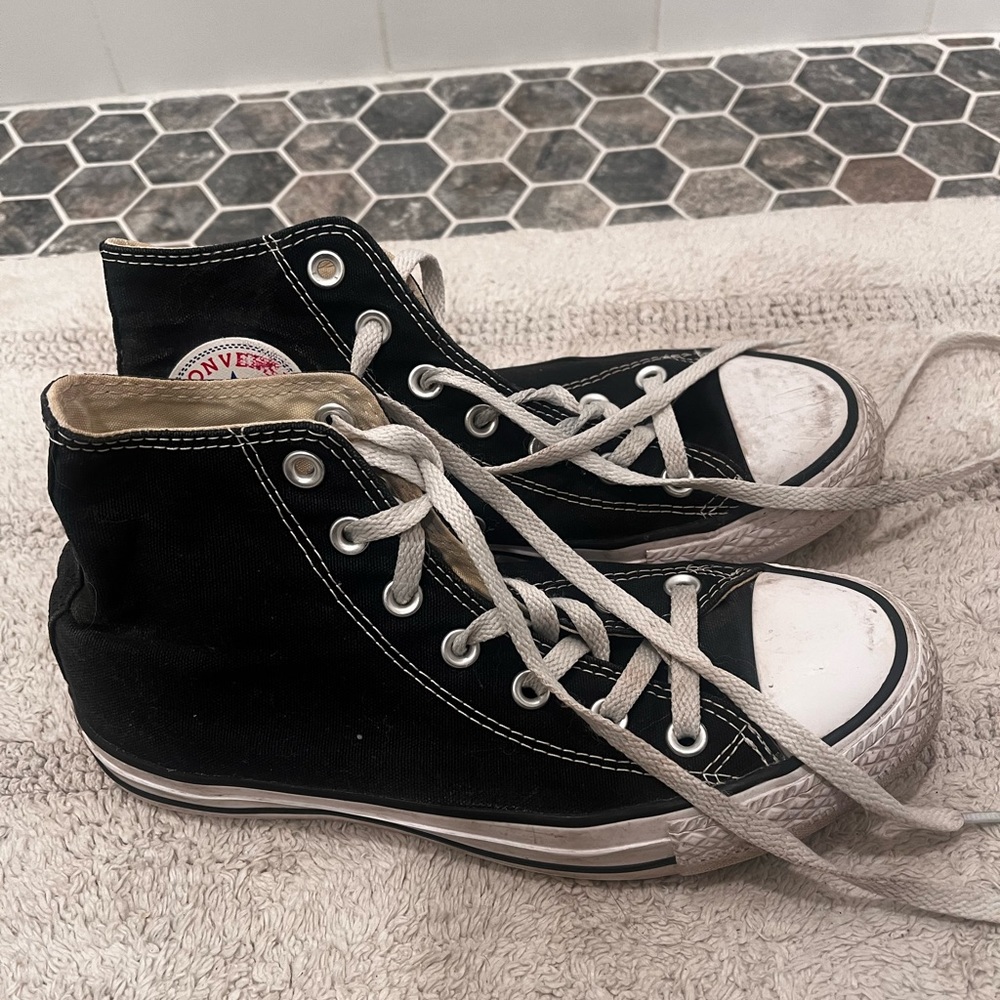 Black high top converse